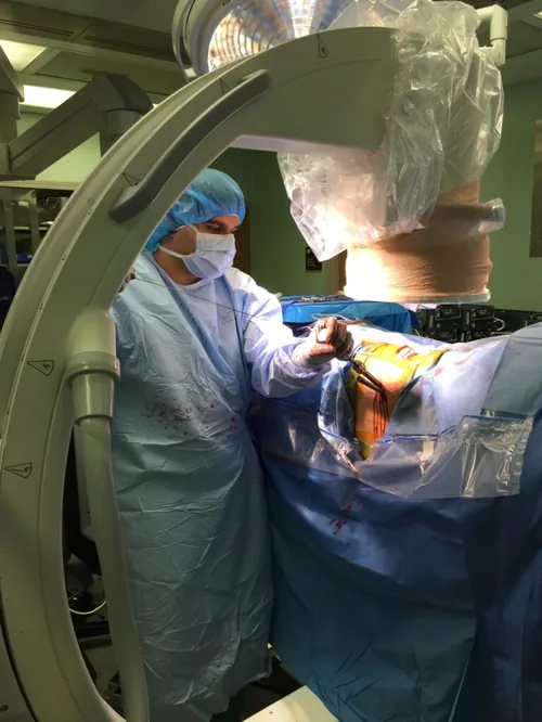 Dr. Shakir performs the first single position prone/lateral interbody fusion in the Wellstar system, 2020